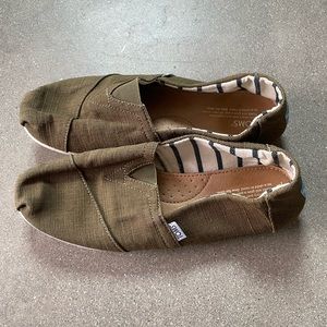 Toms Shoes Men’s 9.5